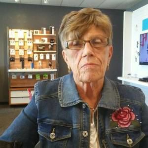 Meet your Posher, Brenda